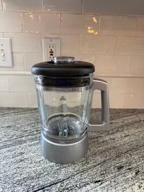 Cuisinart 6-Cup 50oz. Glass Blender Jar Pitcher with Lid and Blade CB 600